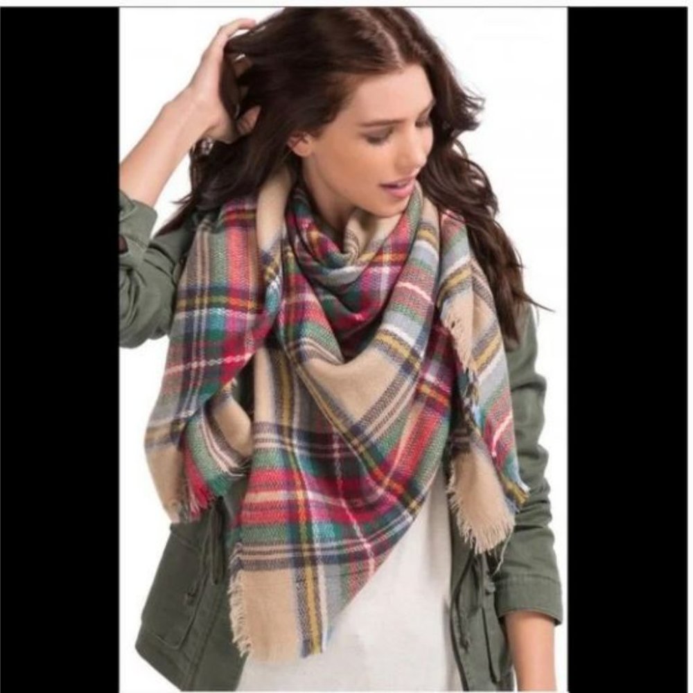 Francesca’s Elegant Soft Oversized Plaid Wrap